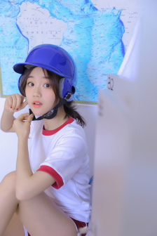 双腿打开吮花蒂 双性H
